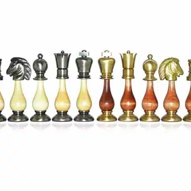 Ensemble "Oriental Orme" Echiquier sur Pied en Bois d'Orme avec Tiroir de Rangement & Jeu d'Echecs en Bois et Laiton Massif
