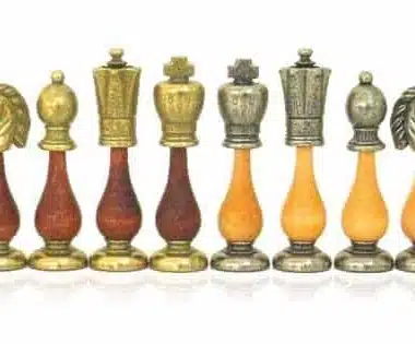 Alternative view of Sæt Arabic Style III Skakbræt i Gyldent Rosentræ og Ahorn & Skakspil i Metal og Massivt Træ