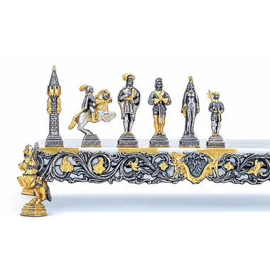 Sæt "Gulliver og Lilleputterne II" Skakbræt og Skakspil i Bronze, Onyx og 24 Karat Guld