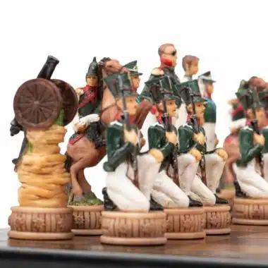 Alternative view of Napoleon Felttog i Rusland II Skakspil i Resin med Skakbræt i Kunstlæder, Sort