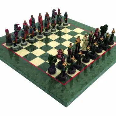 Robin Hood II Skakspil med Skakbræt i Ahorn og Lyngtræ & Håndmalede Skakbrikker i Resin
