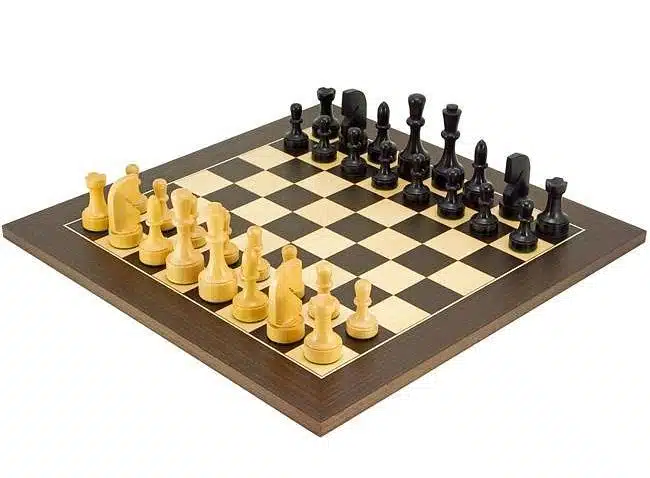 Ensemble "Contemporain" Echiquier en Bois d'Erable et Wenge & Jeu d'Echecs en Buis Ebonisé