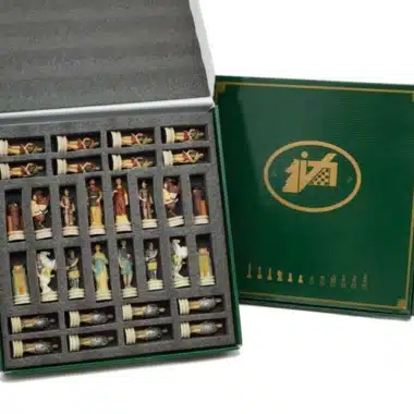 Jeu d'Echecs en Résine "Romains vs Grecs"