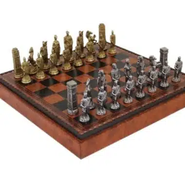 Romerne vs Barbarerne VII Skakspil Skakbræt i Kunstlæder med Opbevaring og Metalfigurer