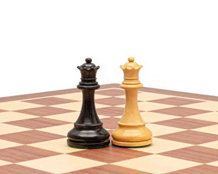Jeu d'Échecs Anglais en Bois de Buis et Bois de Buis ébonisé