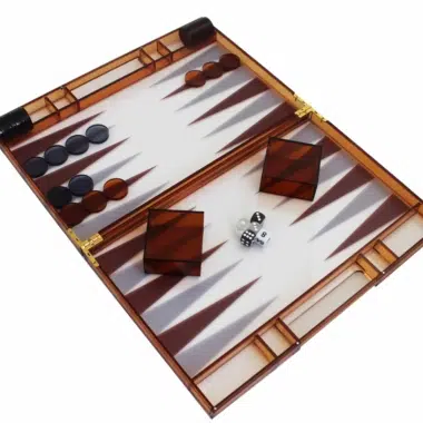 Moderne Backgammon i Orange Plexiglas med Brikker, Terningebægre og Terningesæt