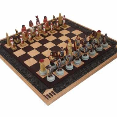 Skakspil i Resin – Romerne mod Egypterne med Udsmykket Skakbræt i Resin