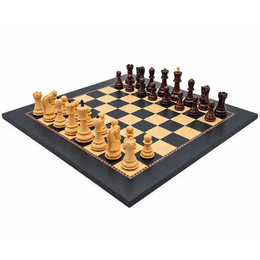Skakspil og skakbræt 'Le Jeu de la Dame' set diagonalt, brikker i startposition
