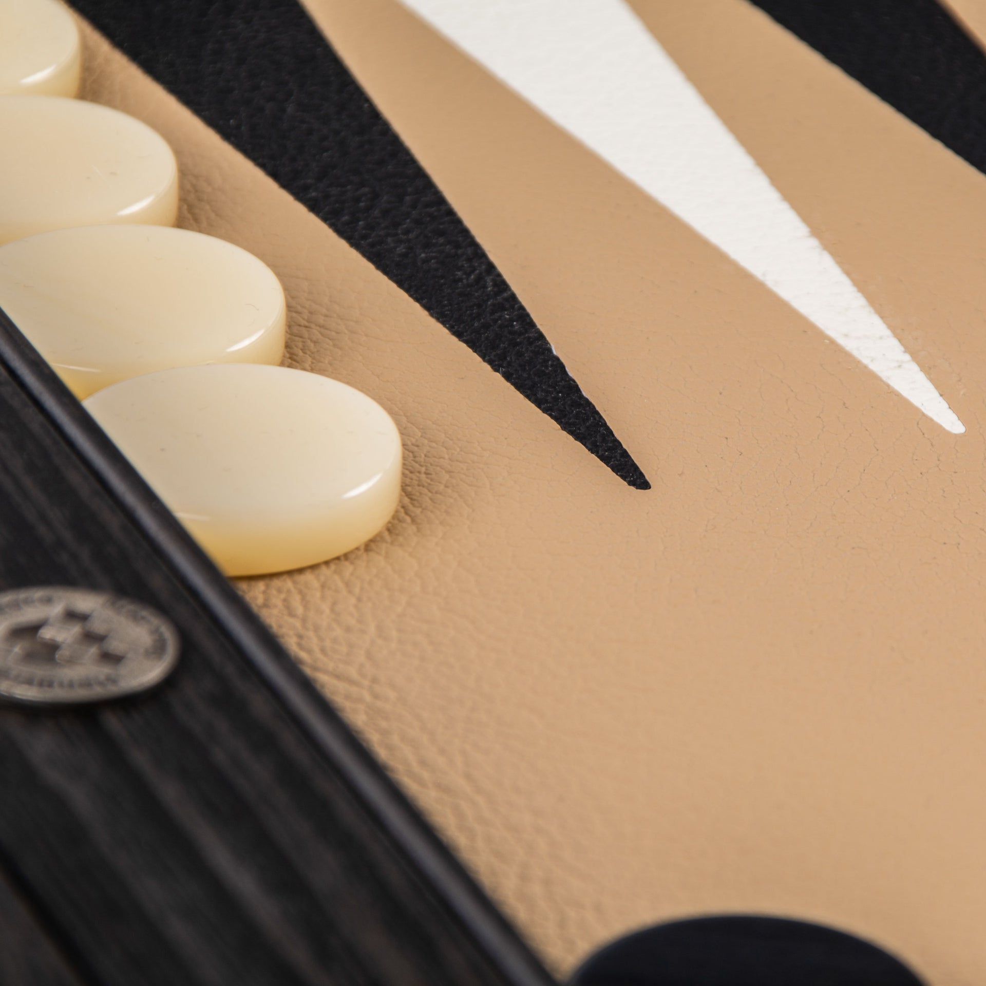 Backgammon-sæt i Kunstlæder Mokkabrun - 48 x 30 cm - Billede 4