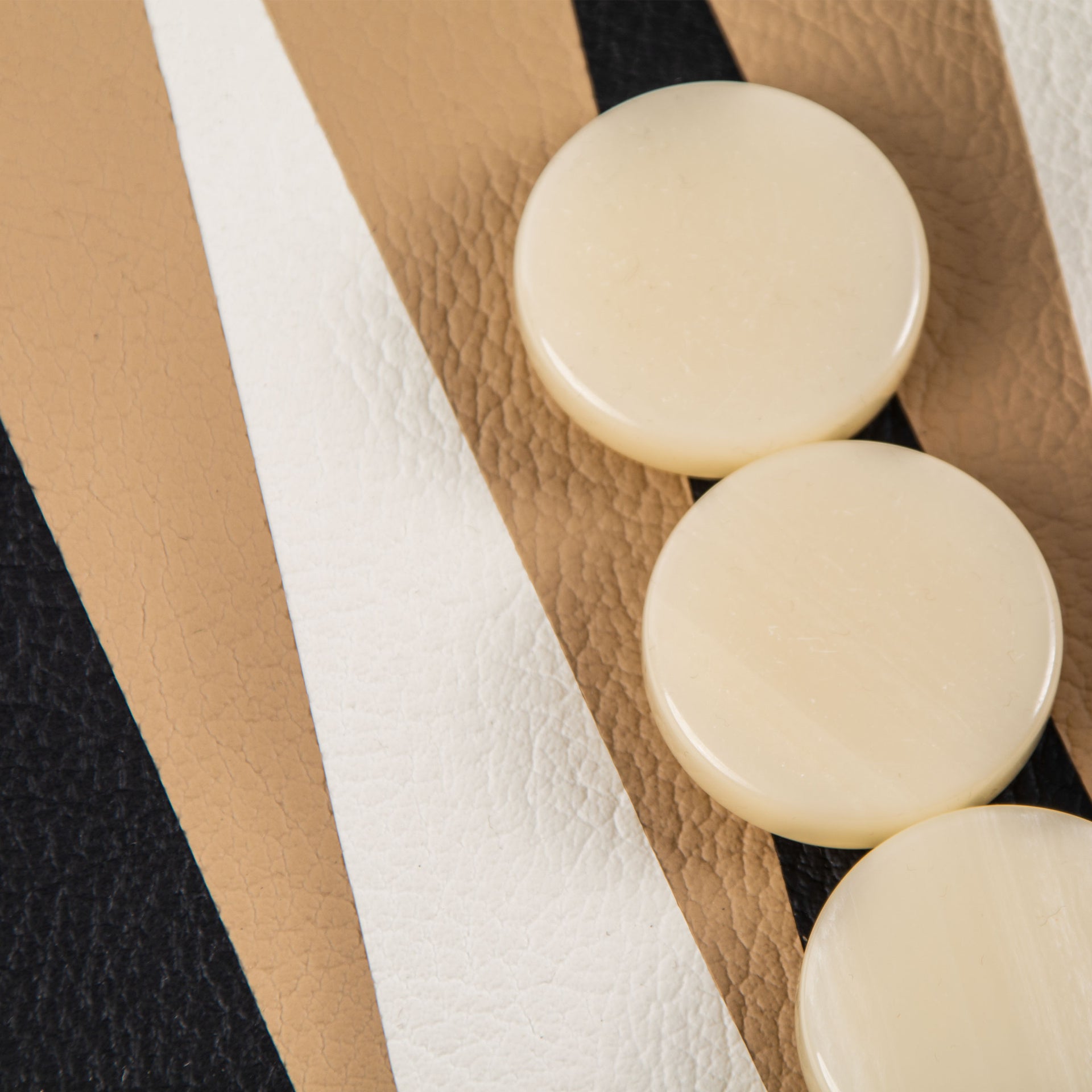 Backgammon-sæt i Kunstlæder Mokkabrun - 48 x 30 cm - Billede 5