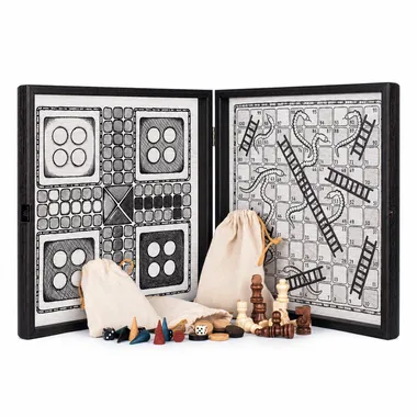 Åbent 4-i-1 sæt med skak, backgammon, ludo og slanger med brikker og poser